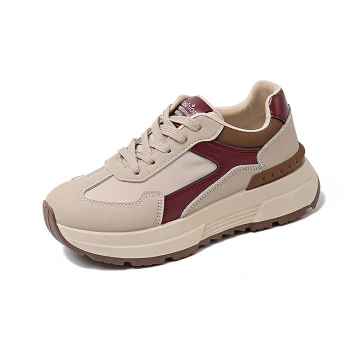 أحذية مناسبة رياضية جديدة بسعر منخفض للنساء New low price sports shoes for women .