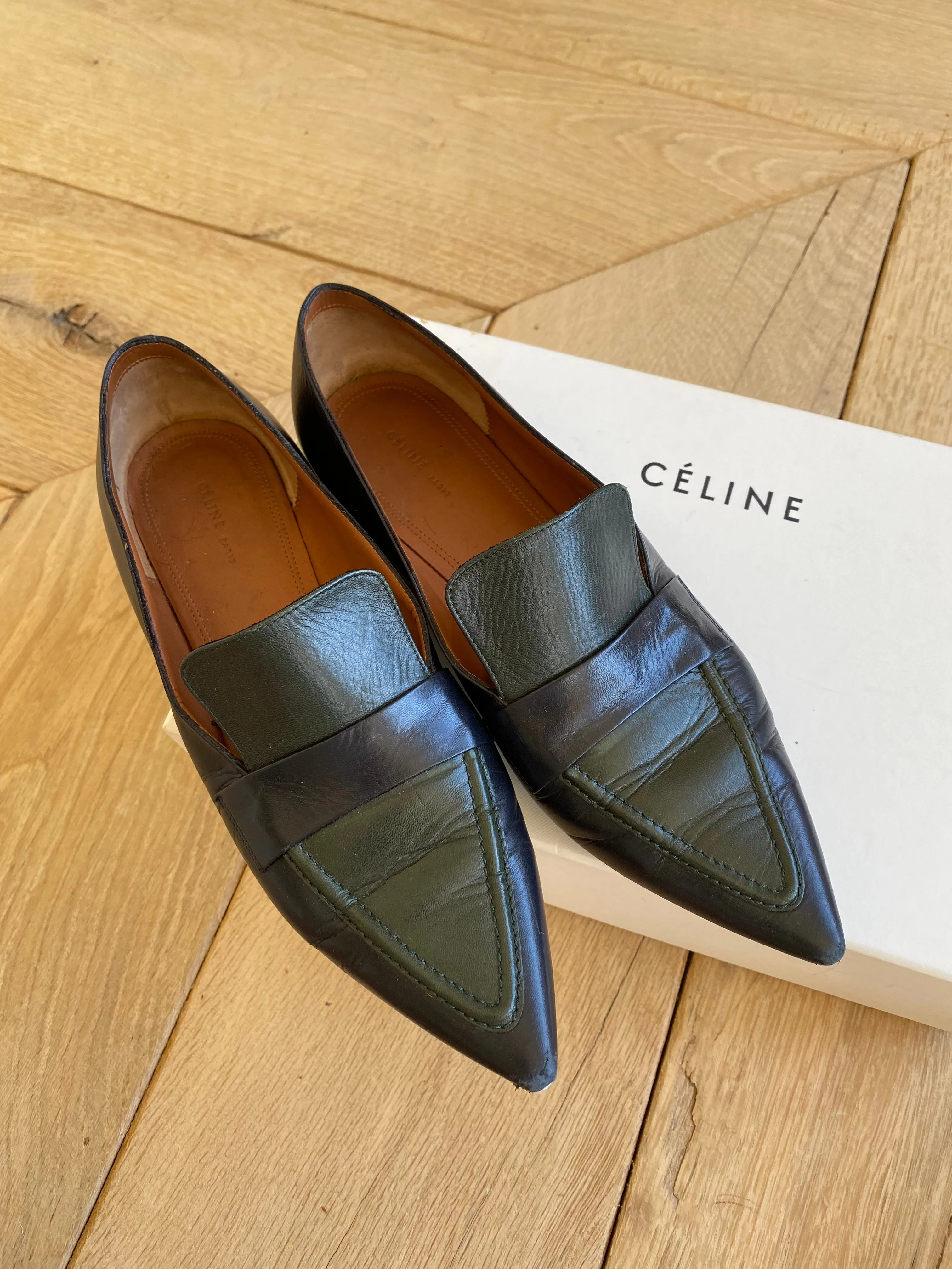 CÉLINE leather loafers